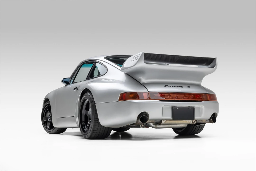 1990 Porsche 964 Carrera 4 - Image 9 of 31