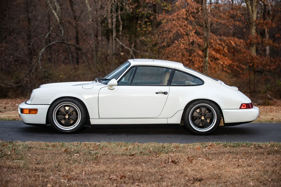 1993 Porsche 964 Carrera 4 - Image 25 of 31