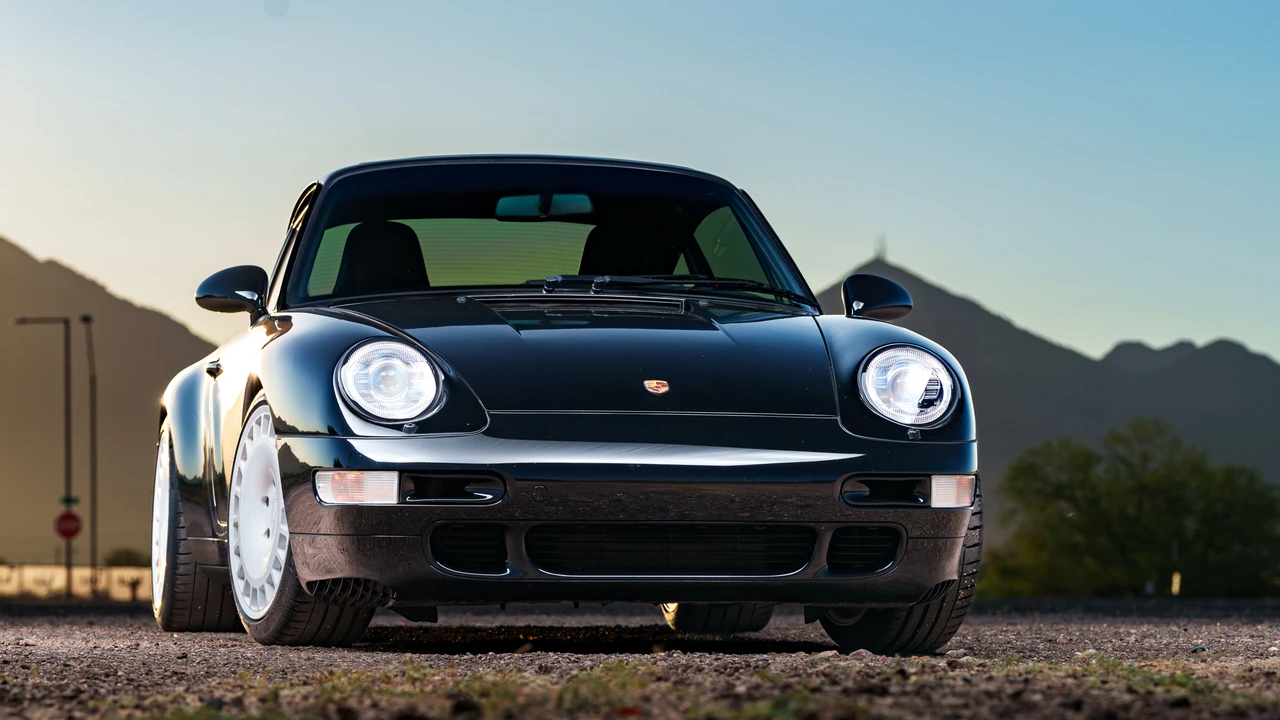 1995 Porsche 993 Carrera - Image 10 of 31