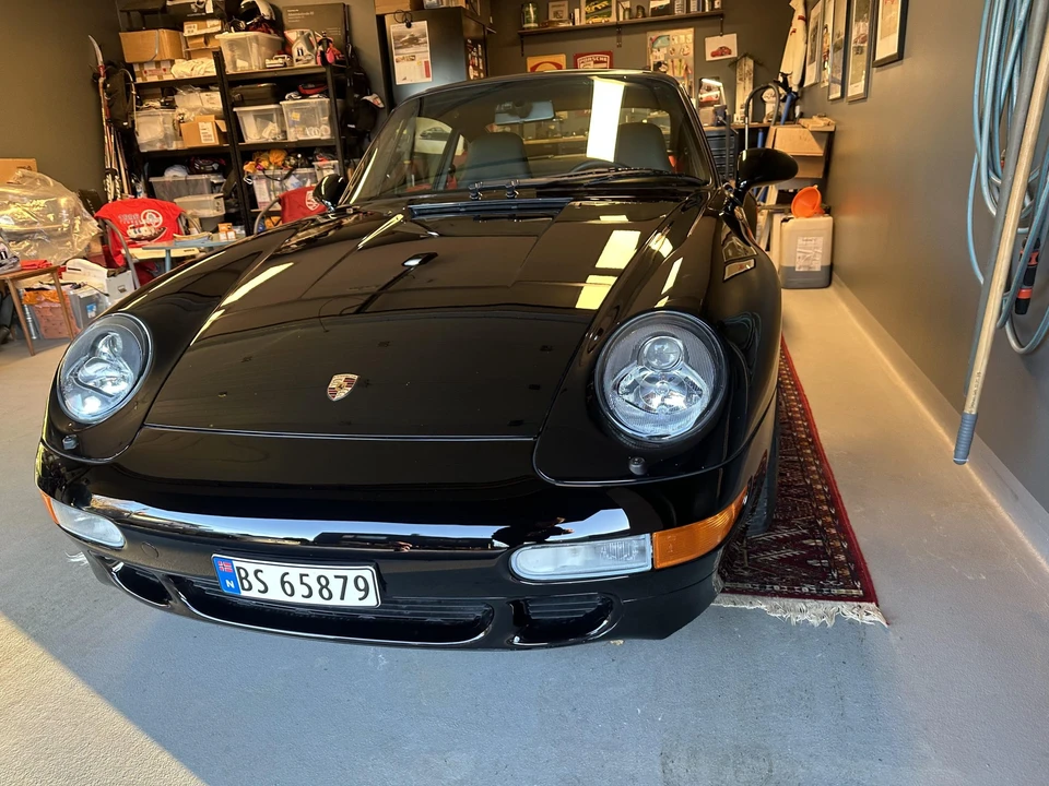 1996 Porsche 993 Carrera 4S - Image 15 of 31
