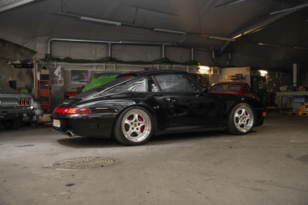 1996 Porsche 993 Carrera 4S - Image 6 of 31