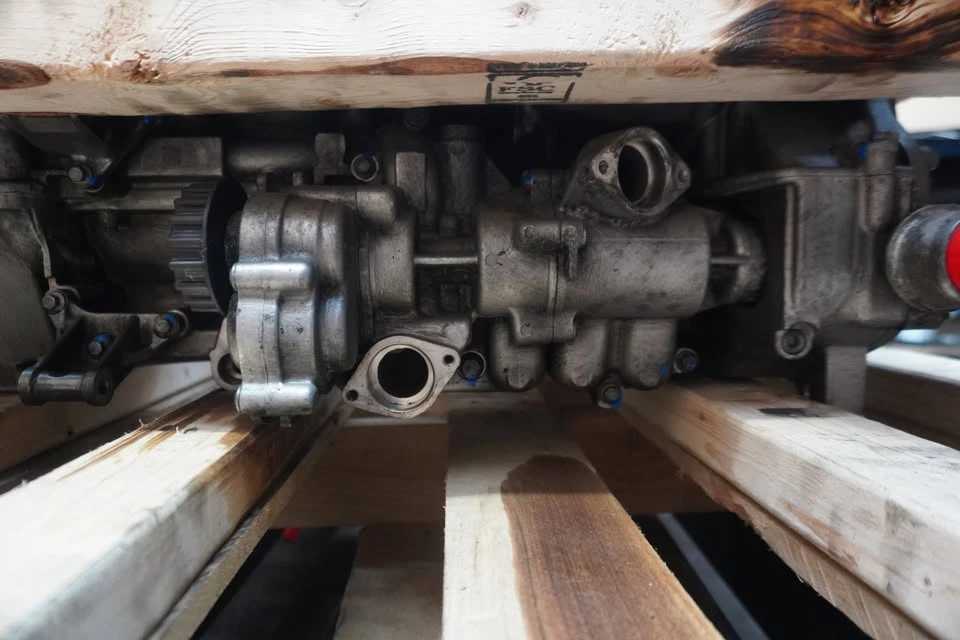 2015 Parts & Memorabilia Engines - Image 8 of 10