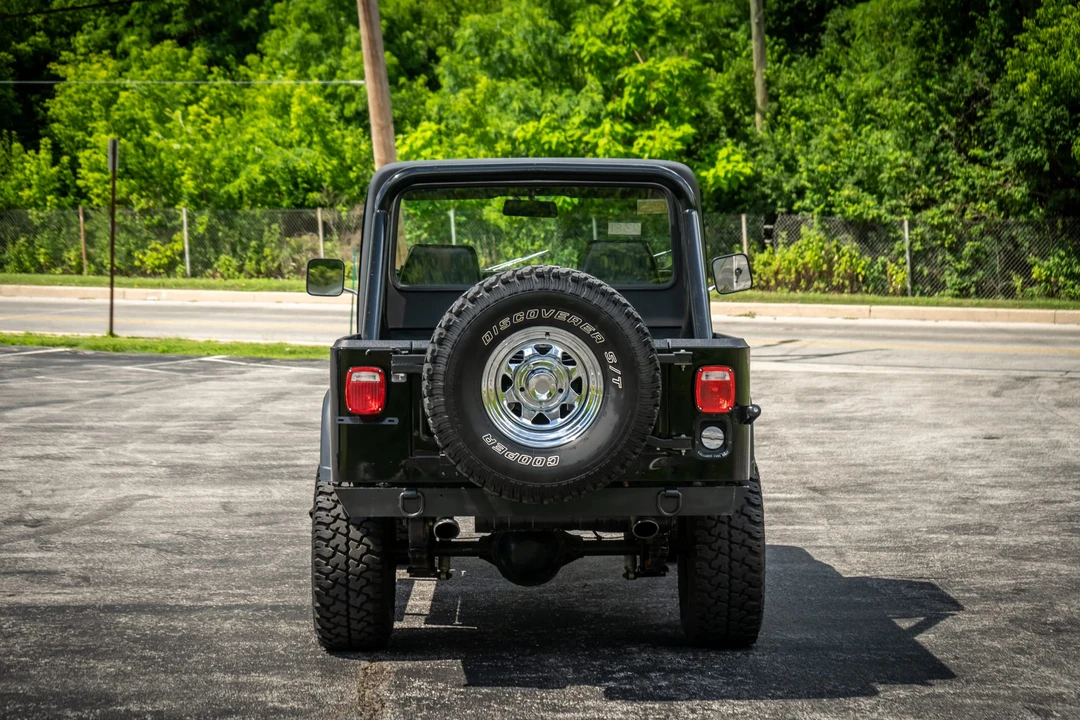 1982 Jeep CJ8 Scrambler - Image 13 of 31