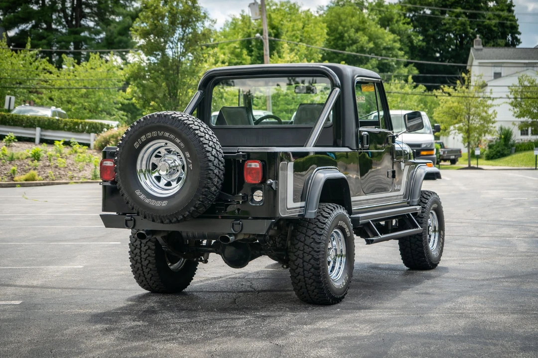 1982 Jeep CJ8 Scrambler - Image 18 of 31