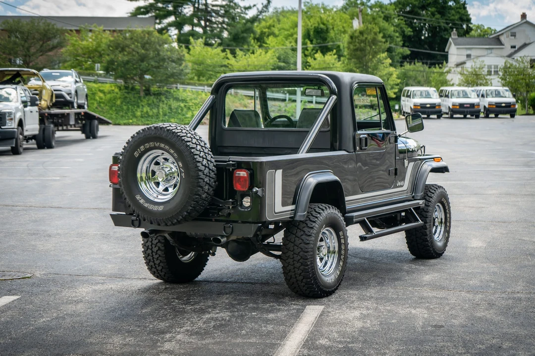 1982 Jeep CJ8 Scrambler - Image 21 of 31