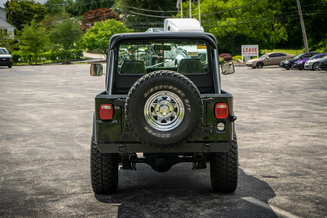 1982 Jeep CJ8 Scrambler - Image 11 of 31