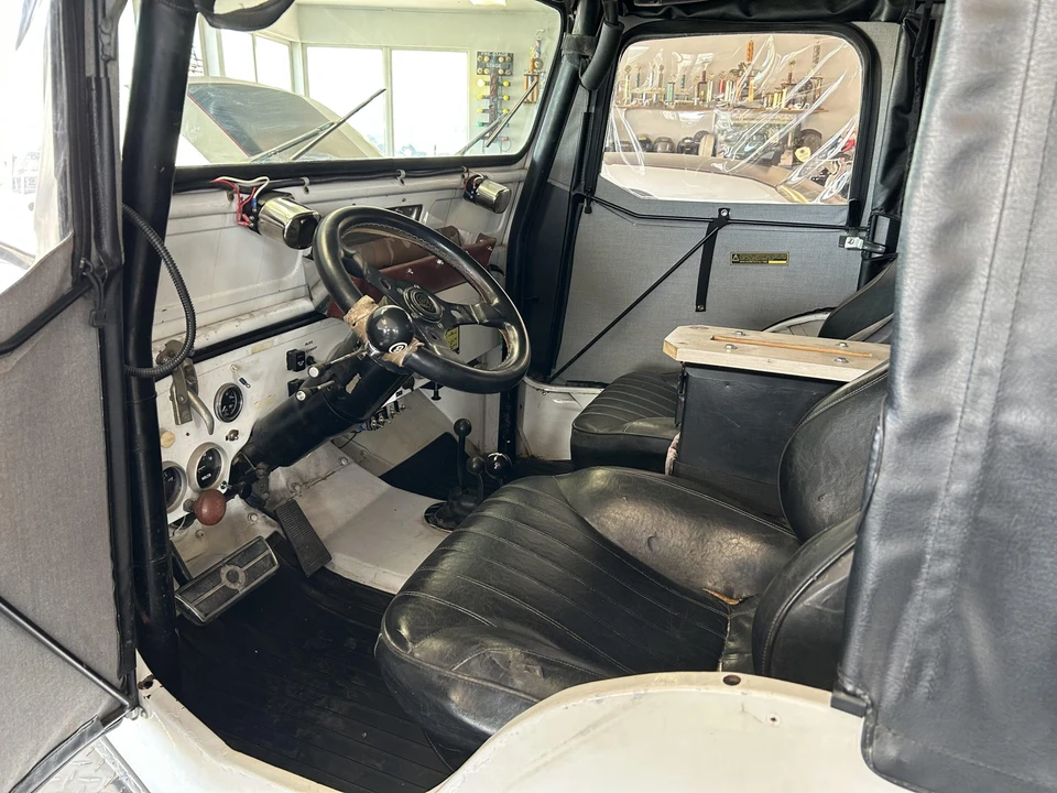 Jeep CJ5 - Image 20 of 31