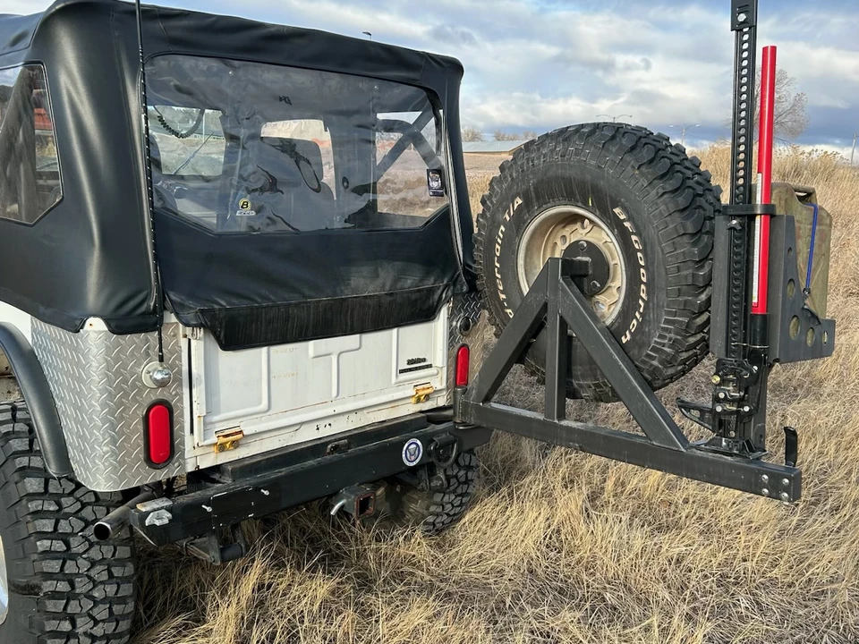 Jeep CJ5 - Image 11 of 31