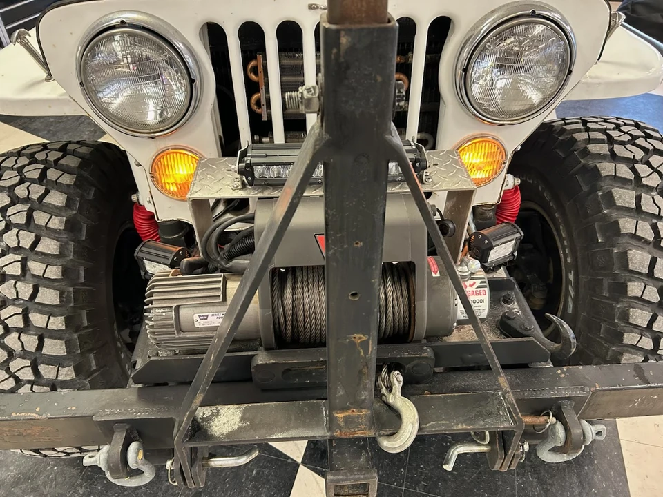Jeep CJ5 - Image 9 of 31
