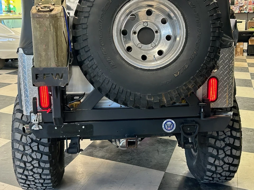 Jeep CJ5 - Image 12 of 31