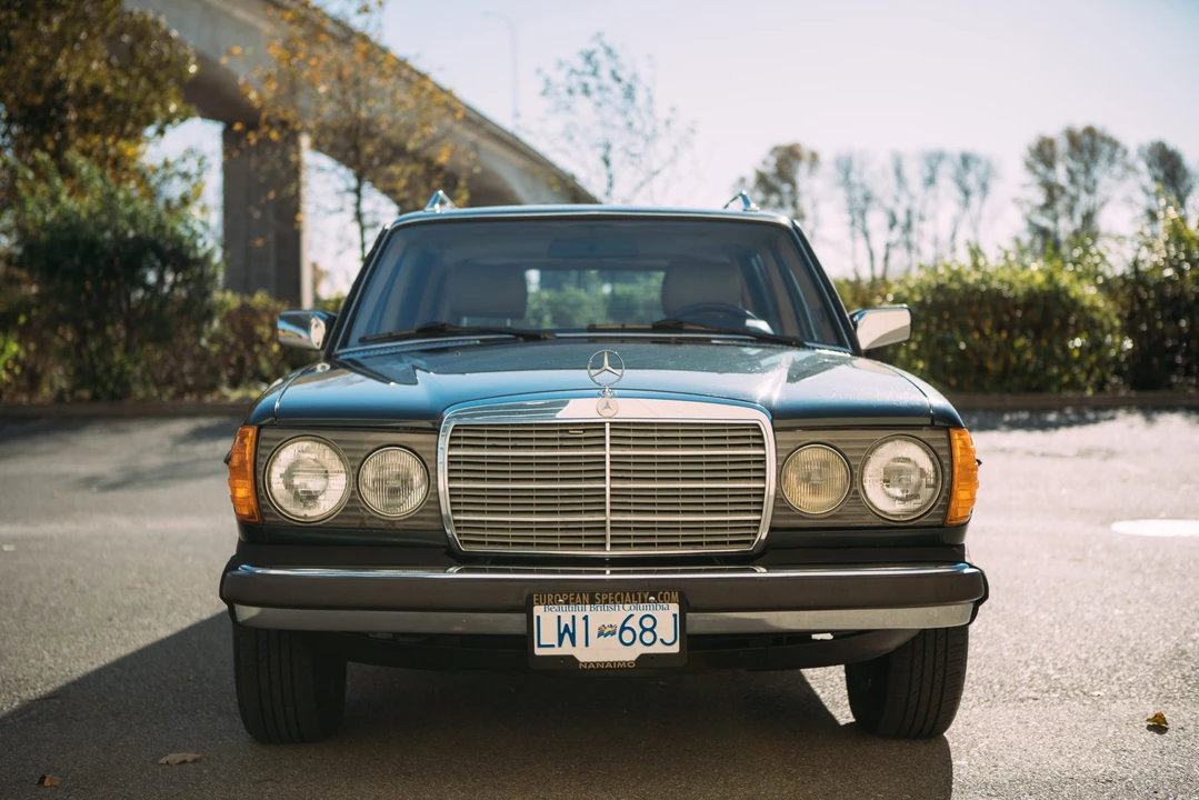 1981 Mercedes-Benz W123 Wagon (S123) - Image 13 of 31