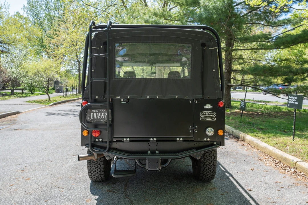 1992 Land Rover Defender 110 - Image 7 of 31