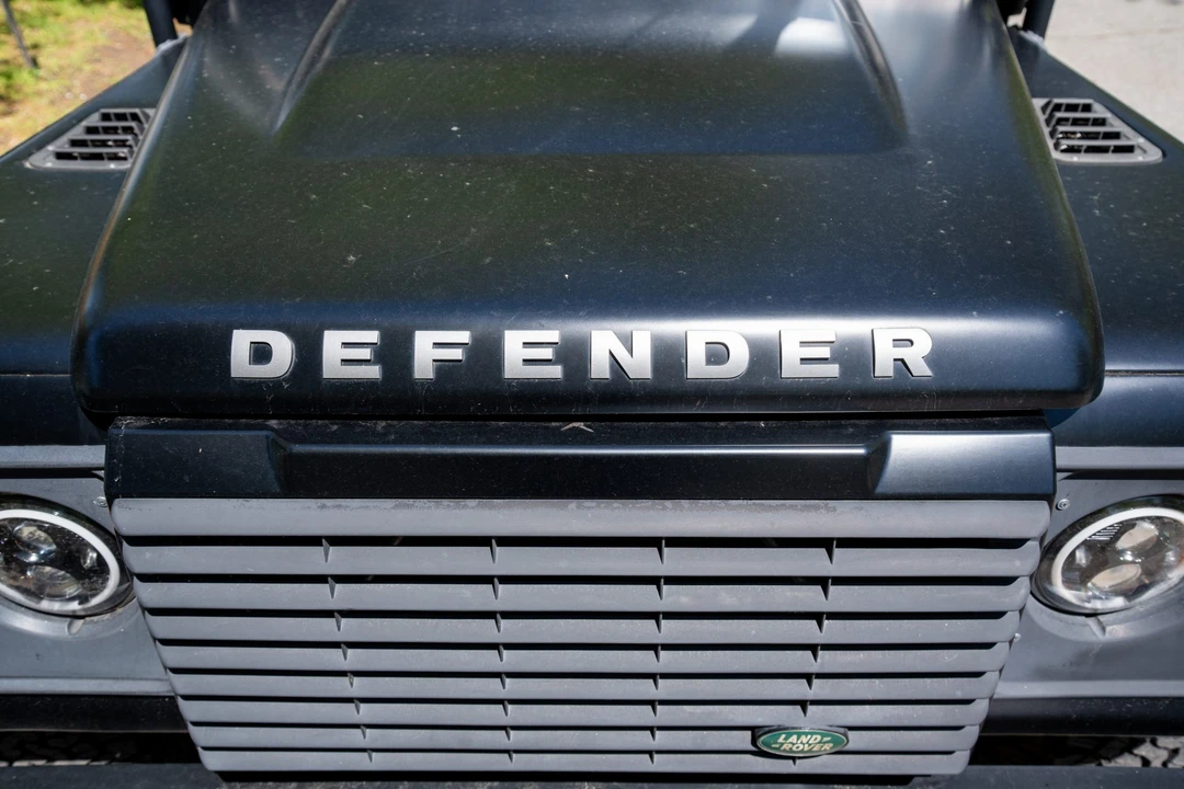 1992 Land Rover Defender 110 - Image 16 of 31