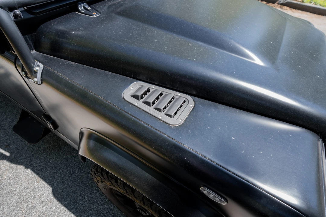 1992 Land Rover Defender 110 - Image 15 of 31