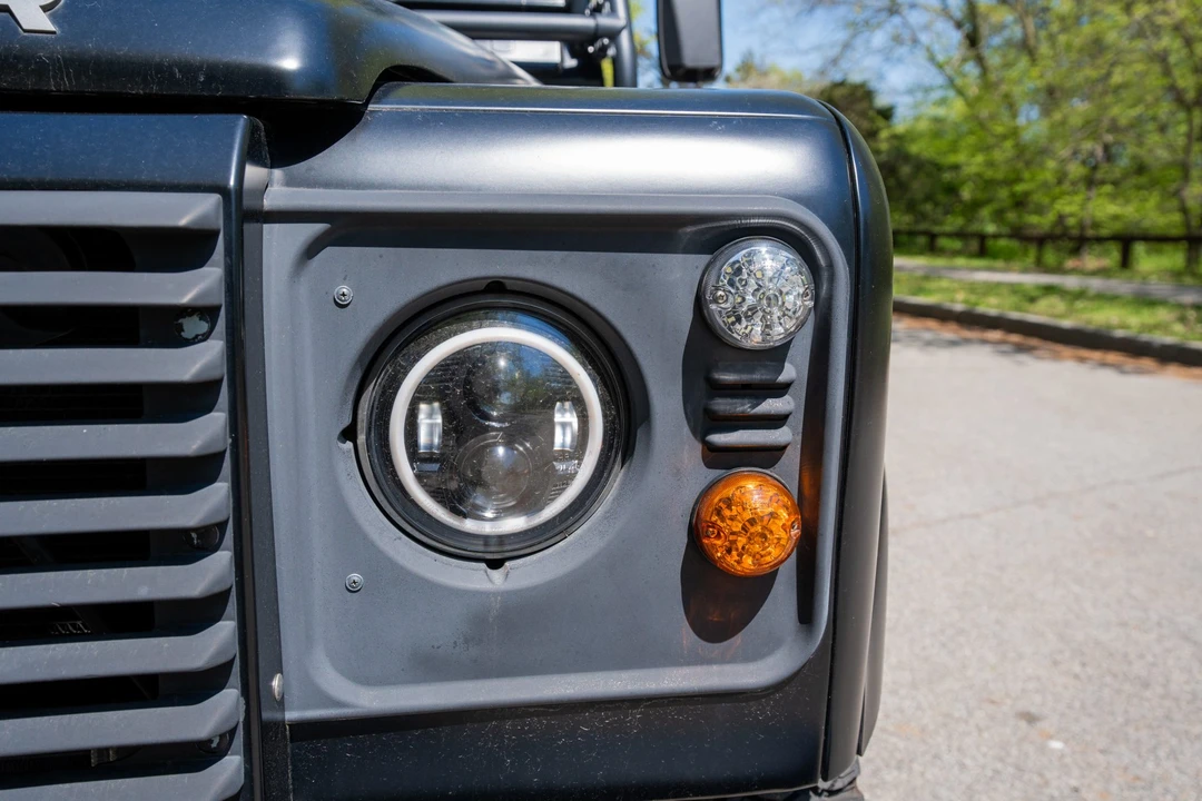 1992 Land Rover Defender 110 - Image 20 of 31