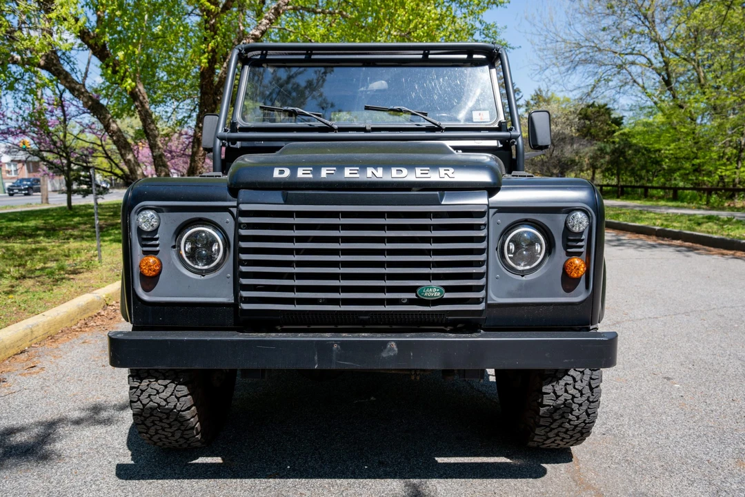 1992 Land Rover Defender 110 - Image 10 of 31