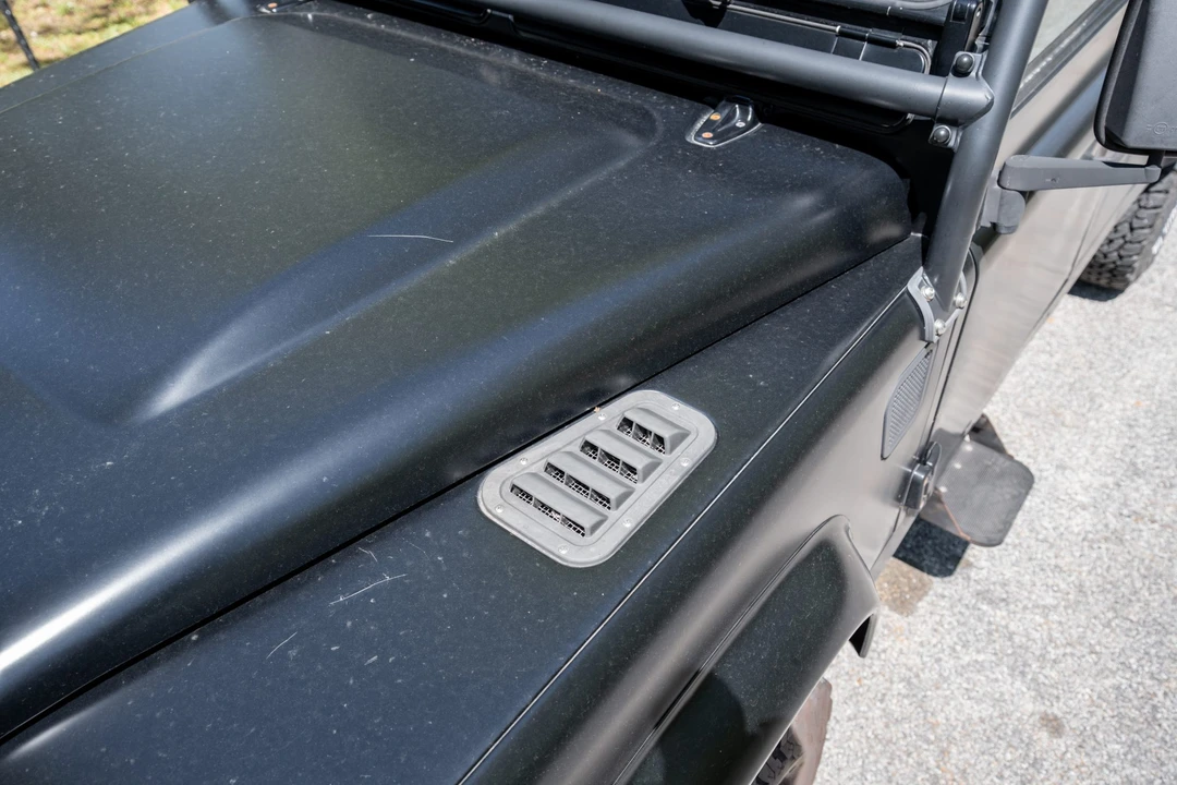 1992 Land Rover Defender 110 - Image 17 of 31
