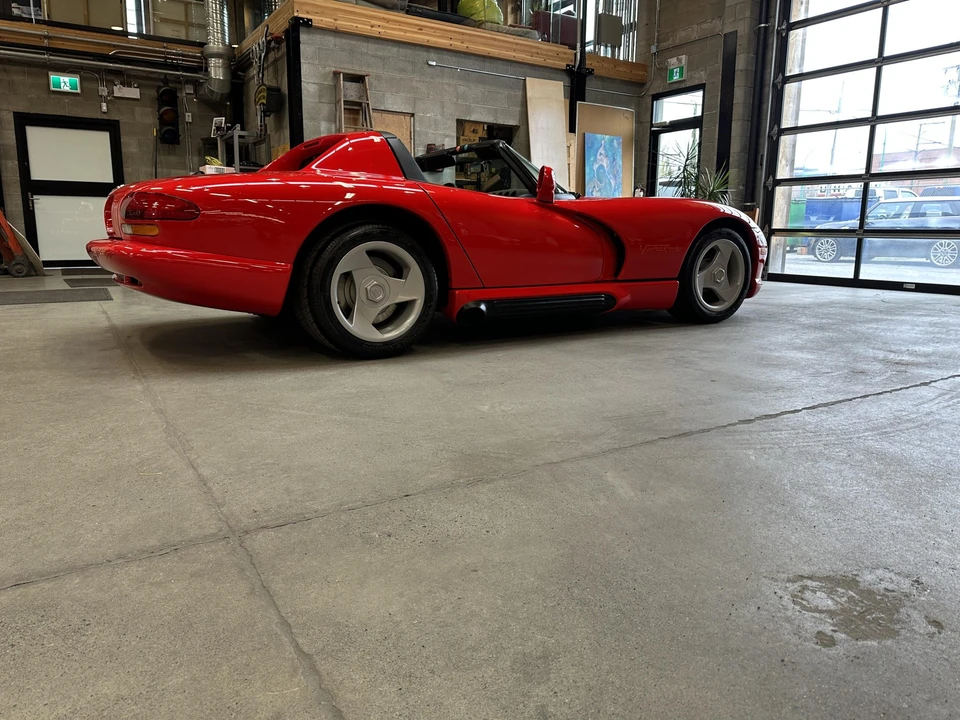 1994 Dodge Viper 1st Gen - Image 15 of 31