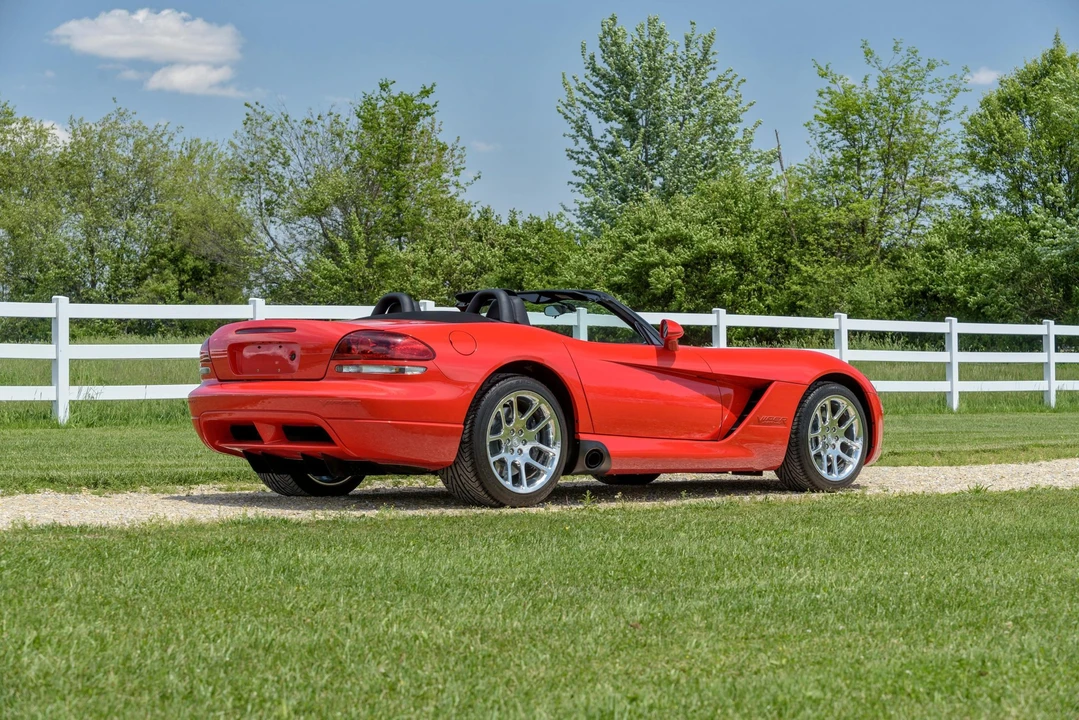 2003 Dodge Viper 3rd Gen - Image 14 of 31