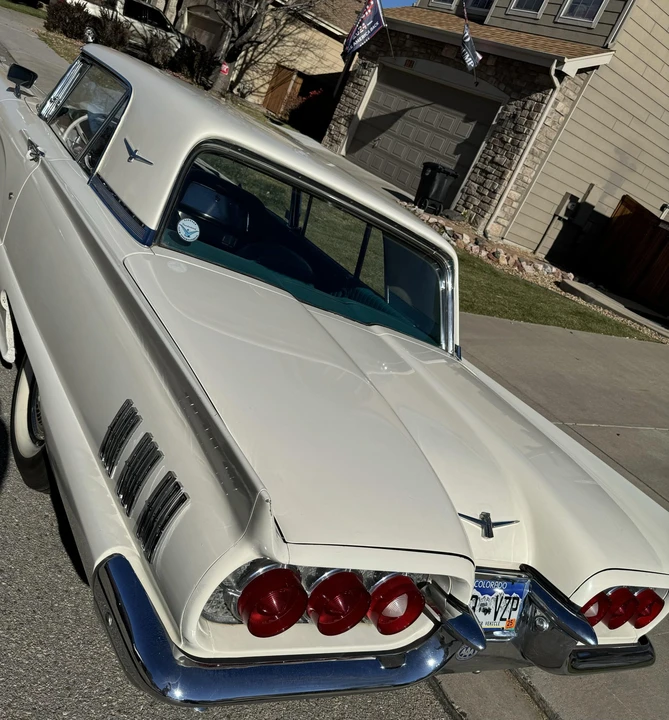 1960 Ford Thunderbird 2nd Gen - Image 9 of 31