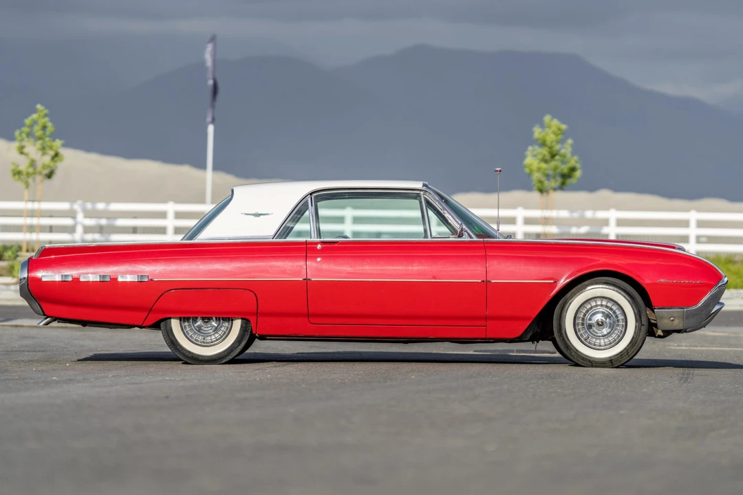 1962 Ford Thunderbird 3rd Gen - Image 7 of 31