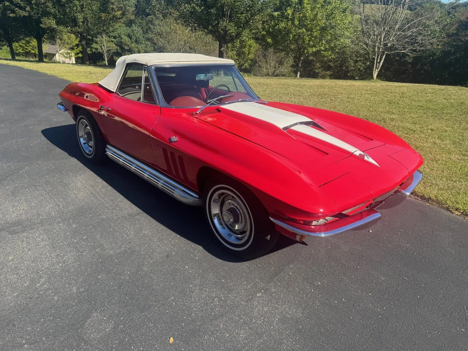 1966 Chevrolet Corvette C2 - Image 12 of 31