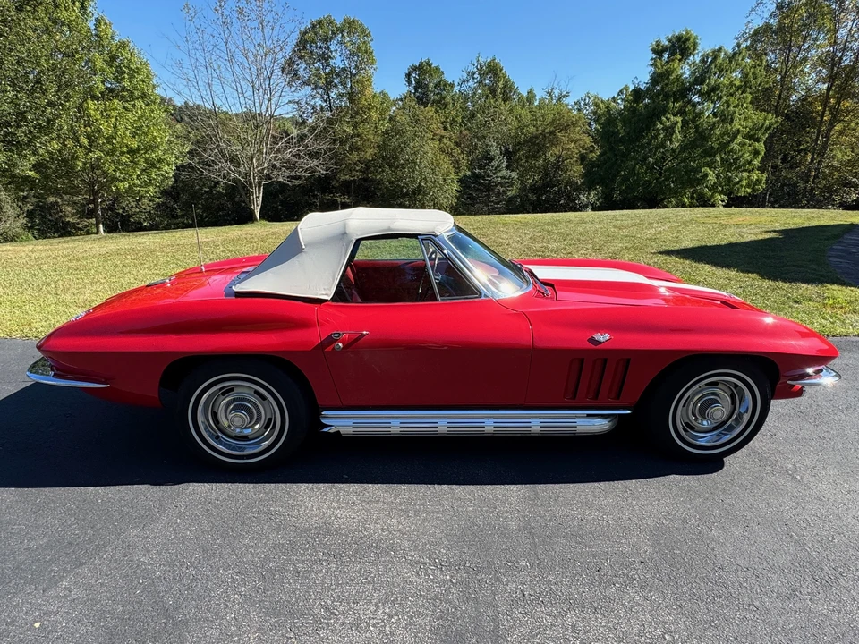 1966 Chevrolet Corvette C2 - Image 14 of 31