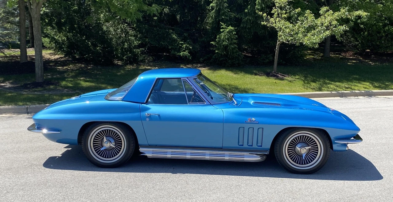 1966 Chevrolet Corvette C2 - Image 25 of 31