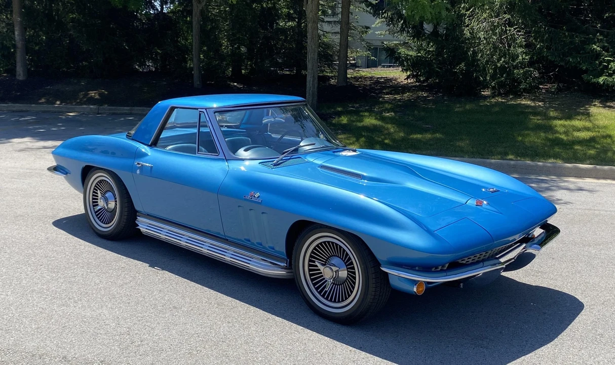 1966 Chevrolet Corvette C2 - Image 13 of 31