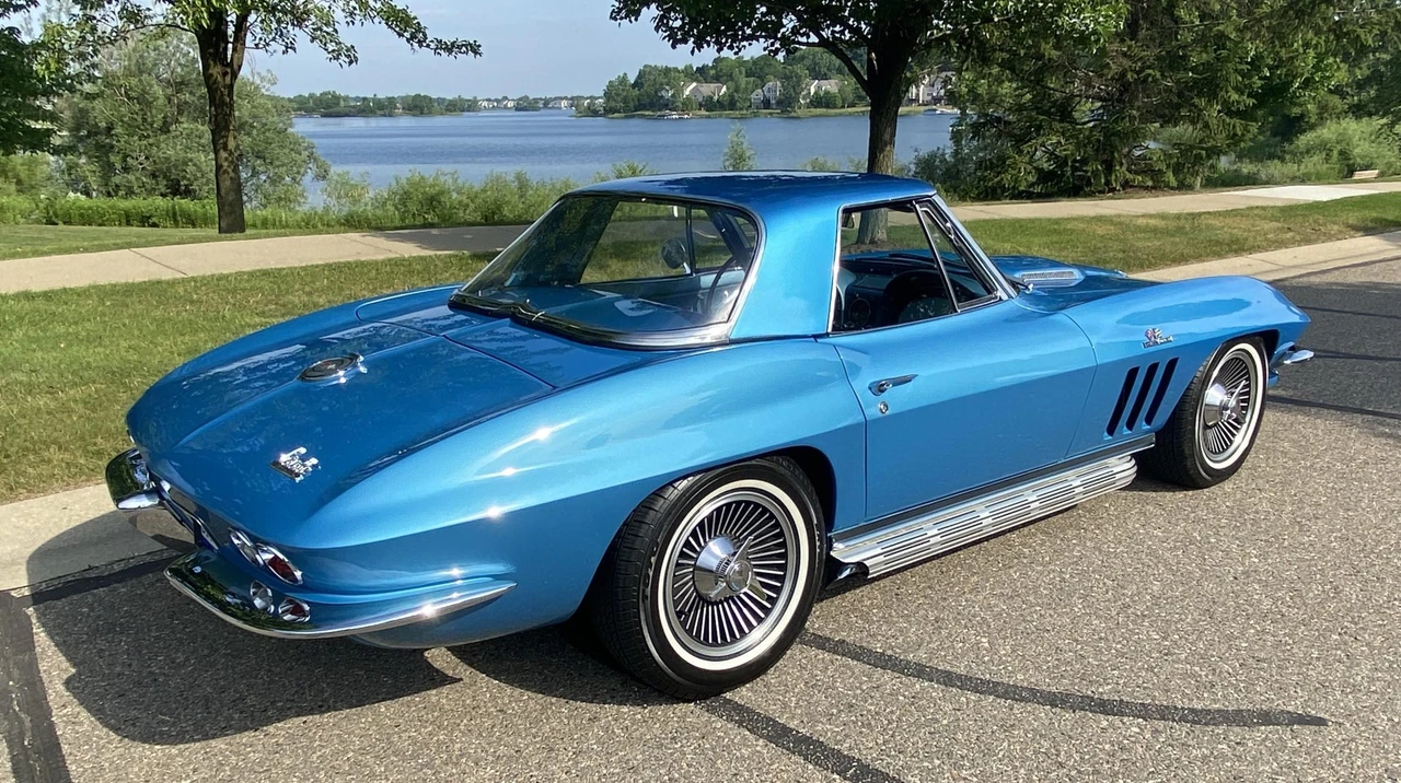 1966 Chevrolet Corvette C2 - Image 22 of 31