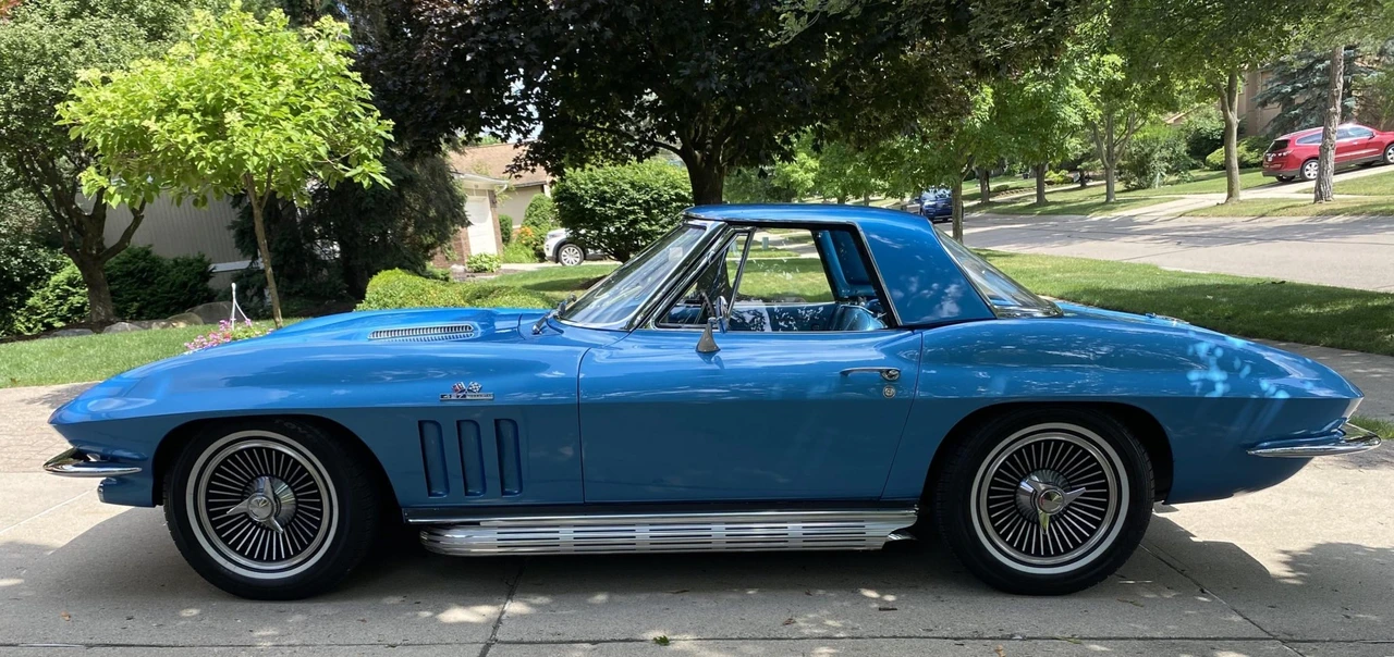 1966 Chevrolet Corvette C2 - Image 17 of 31