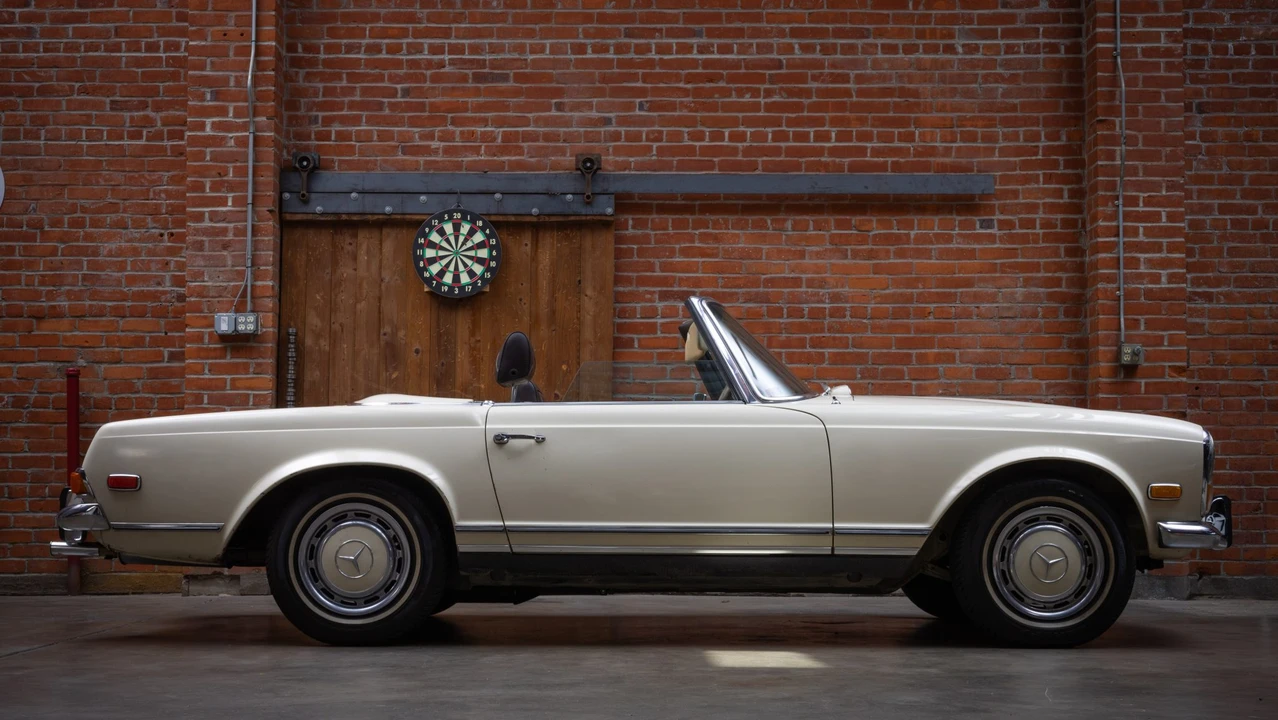 1970 Mercedes-Benz W113 SL-Class - Image 18 of 31