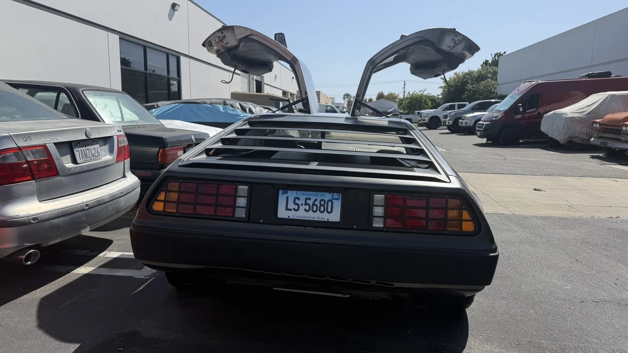 1982 DeLorean DMC-12 - Image 11 of 31