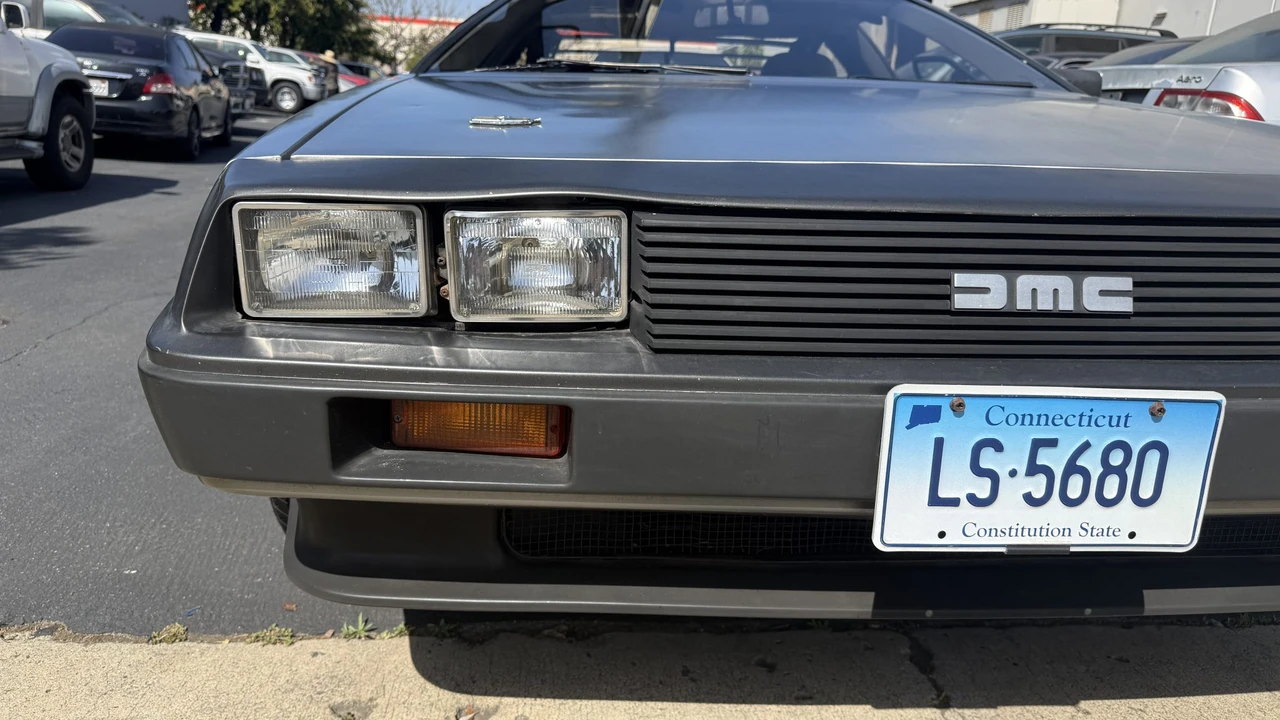 1982 DeLorean DMC-12 - Image 17 of 31