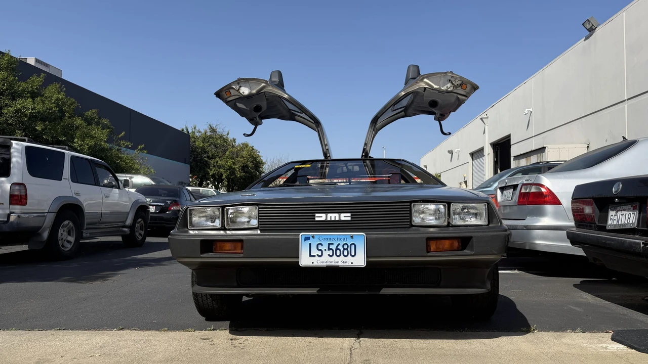 1982 DeLorean DMC-12 - Image 4 of 31