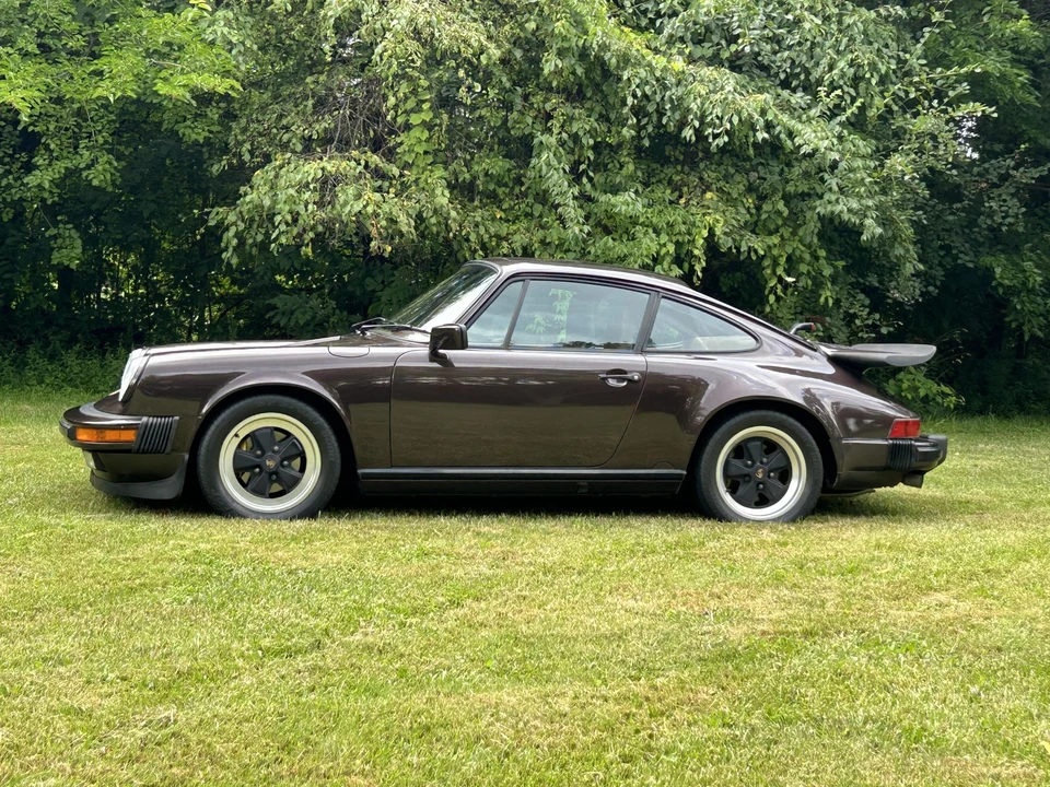 1987 Porsche 911 Carrera 3.2 - Image 2 of 31
