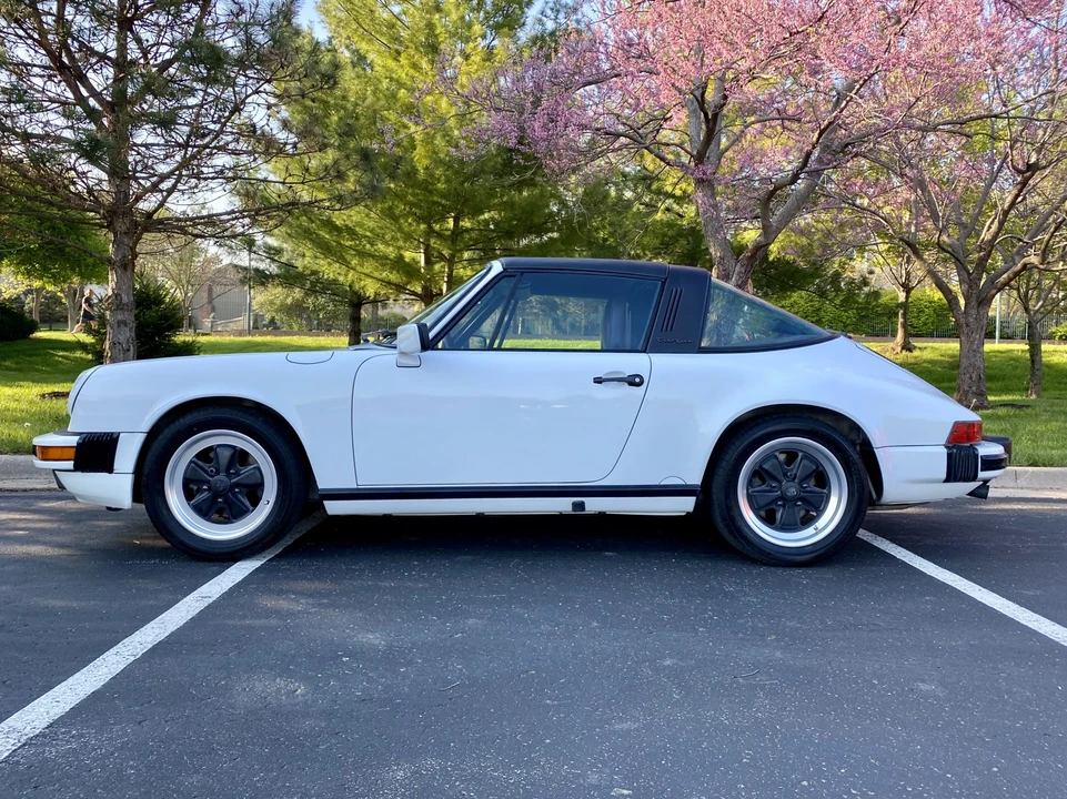 1987 Porsche 911 Carrera 3.2 - Image 8 of 31