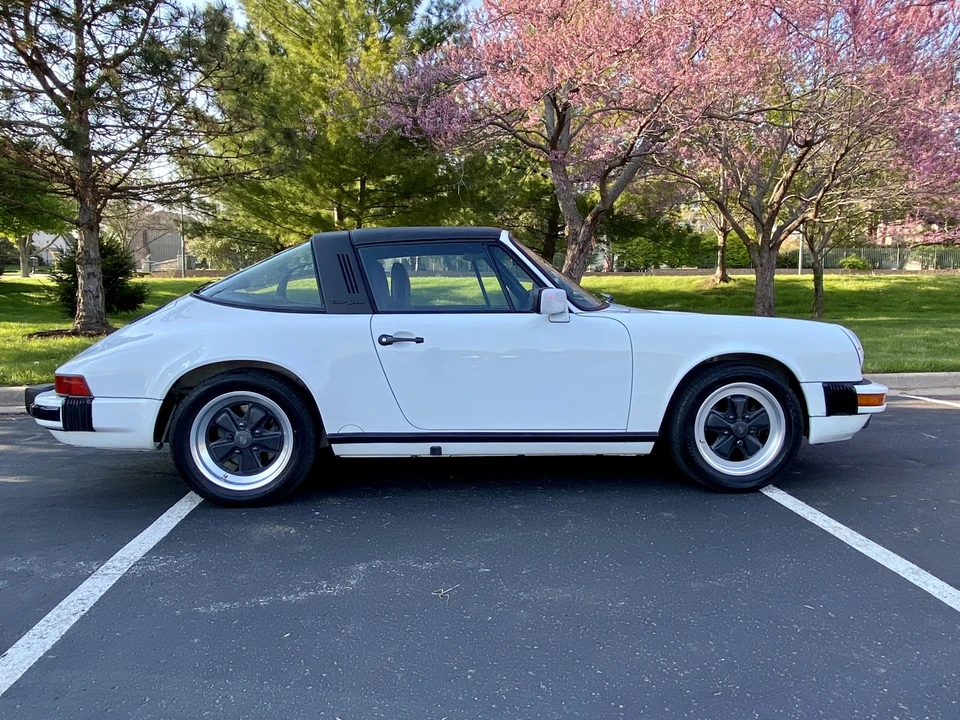 1987 Porsche 911 Carrera 3.2 - Image 18 of 31