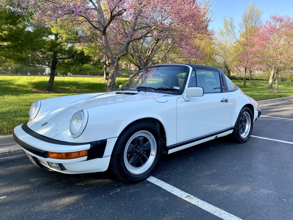 1987 Porsche 911 Carrera 3.2 - Image 6 of 31