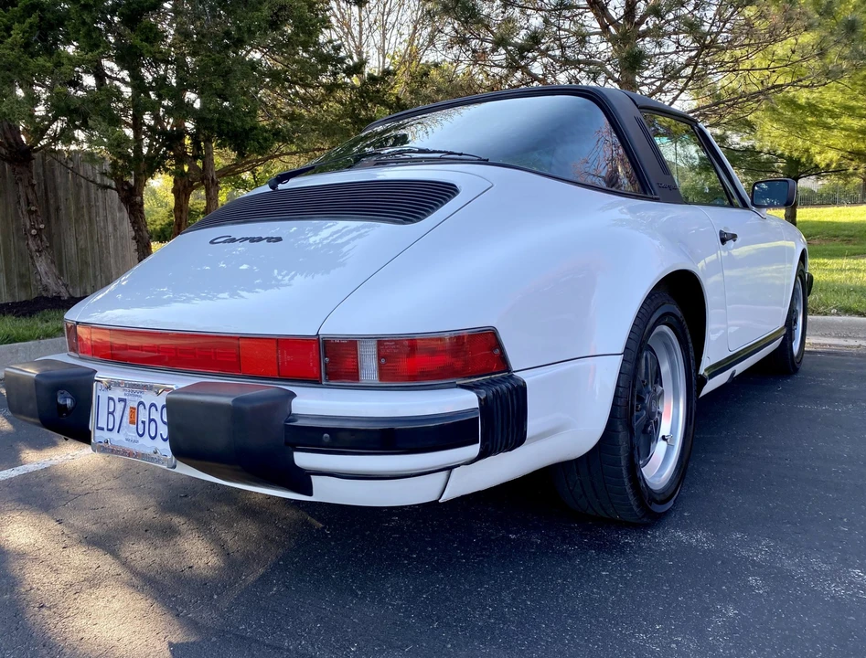 1987 Porsche 911 Carrera 3.2 - Image 14 of 31