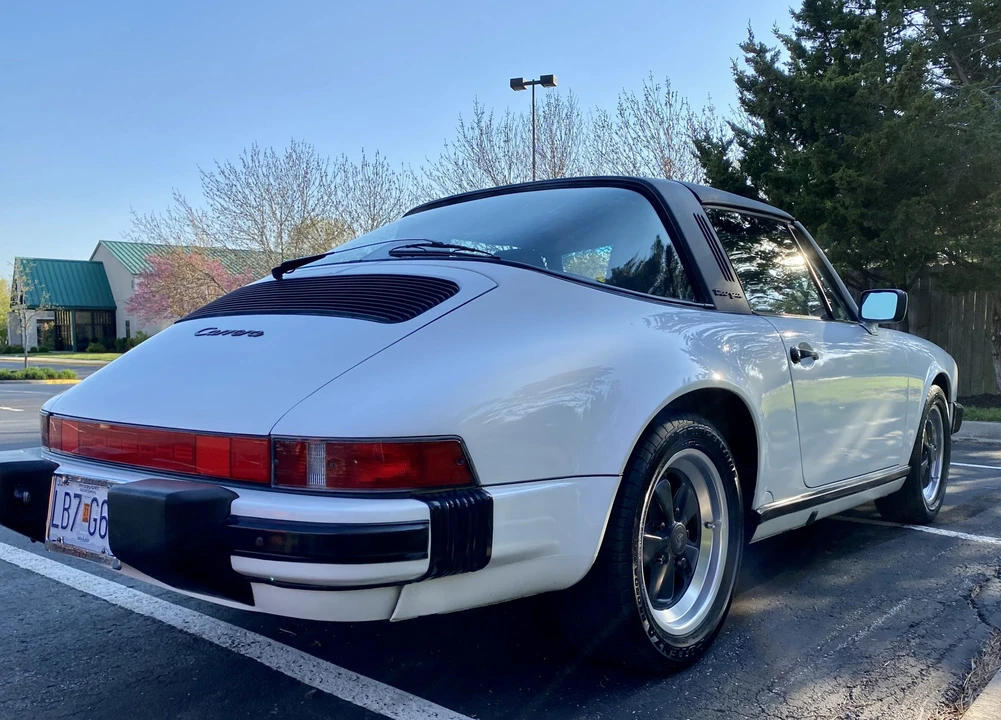 1987 Porsche 911 Carrera 3.2 - Image 15 of 31