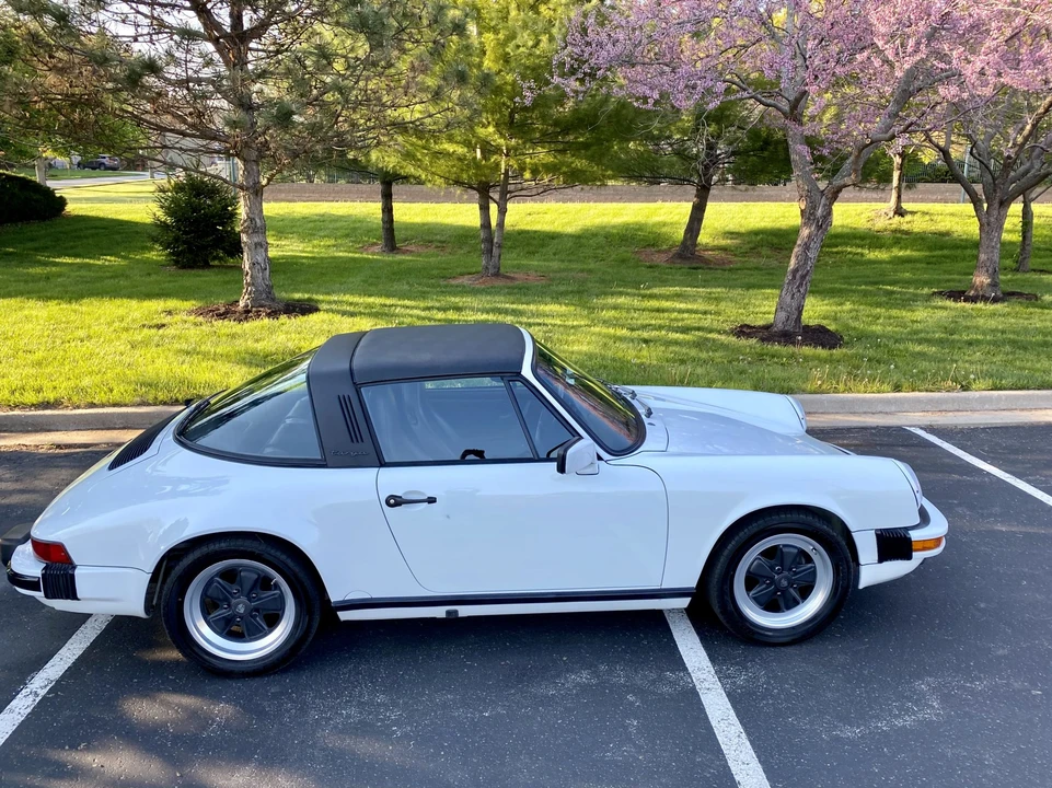 1987 Porsche 911 Carrera 3.2 - Image 17 of 31