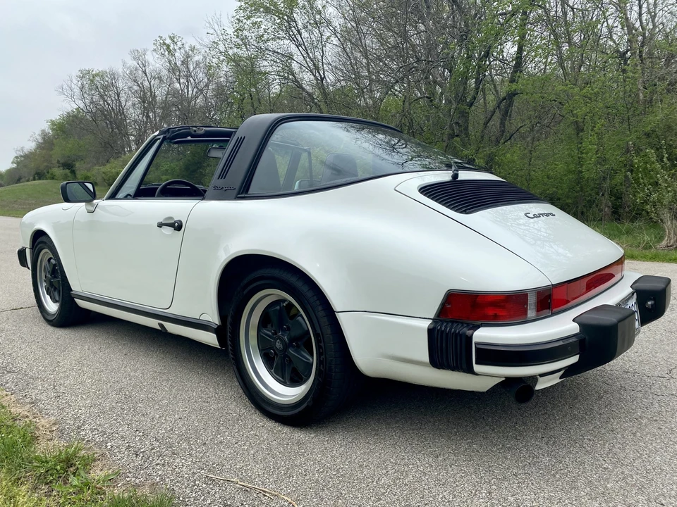 1987 Porsche 911 Carrera 3.2 - Image 24 of 31