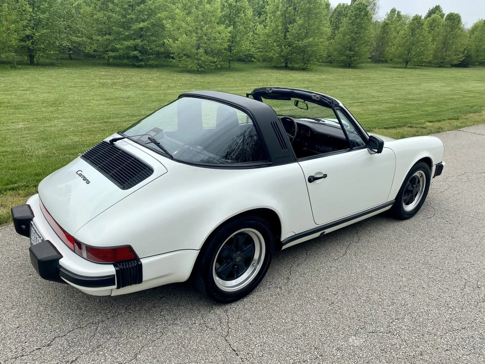 1987 Porsche 911 Carrera 3.2 - Image 27 of 31