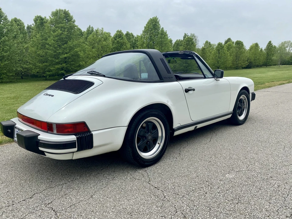 1987 Porsche 911 Carrera 3.2 - Image 26 of 31
