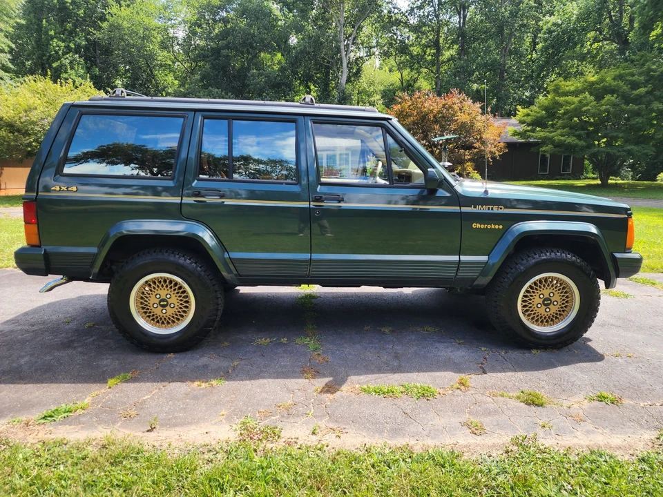 1992 Jeep Cherokee - Image 7 of 31