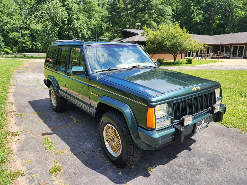 1992 Jeep Cherokee - Image 9 of 31