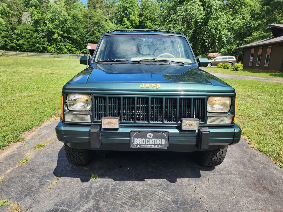 1992 Jeep Cherokee - Image 11 of 31