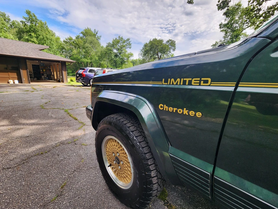 1992 Jeep Cherokee - Image 15 of 31
