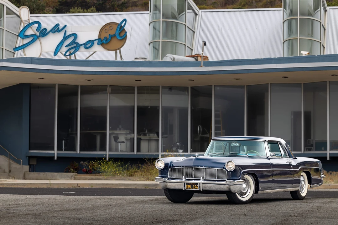 1956 Lincoln Continental Mark II - Image 6 of 31